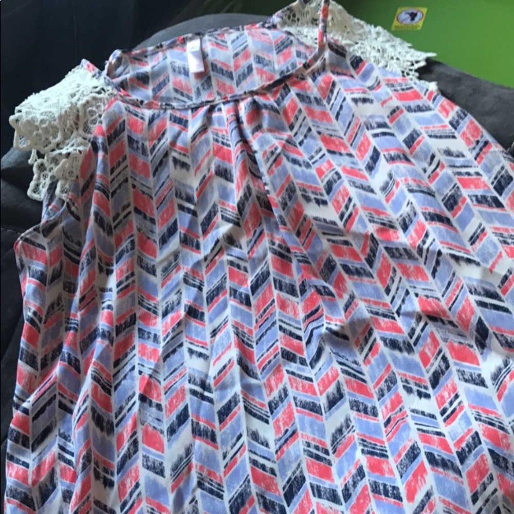 Women's shirt